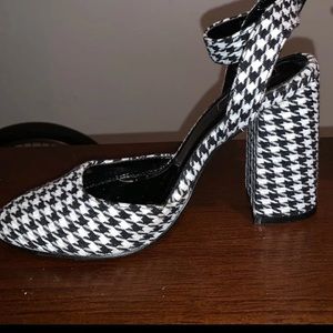 Houndstooth High Heels